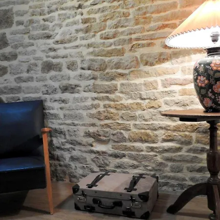 Holiday home De Caractere Avec Jardin, Terrasse, Et Equipements Pour Enfants A - Fr-1-611-31 *