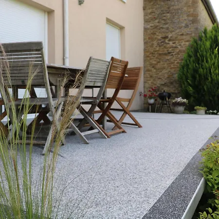 Holiday home De Caractere Avec Jardin, Terrasse, Et Equipements Pour Enfants A - Fr-1-611-31 *