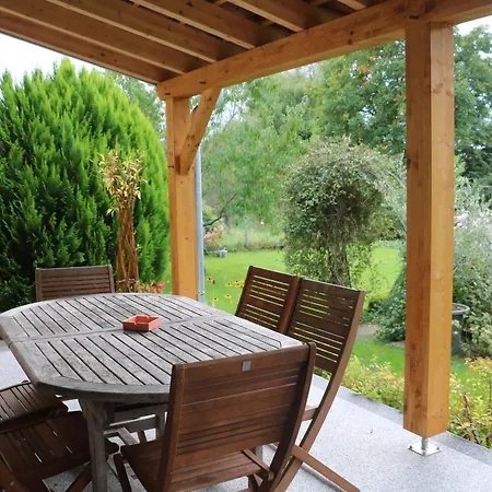 De Caractere Avec Jardin, Terrasse, Et Equipements Pour Enfants A - Fr-1-611-31 Semesterbostad Saint-Blin