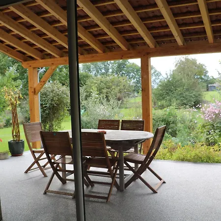 De Caractere Avec Jardin, Terrasse, Et Equipements Pour Enfants A - Fr-1-611-31 Semesterbostad *